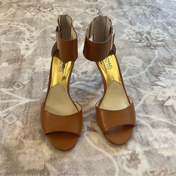 MICHAEL Michael Kors Tan Leather Ankle Strap Heels size 8 - Picture 3 of 8